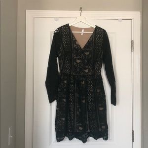 Forest green long sleeve lace dress